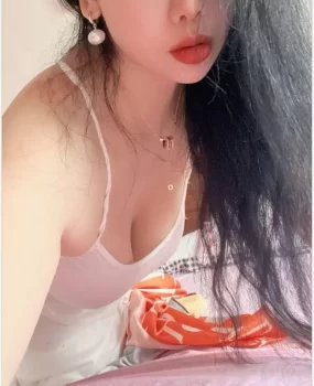 本地兼职大奶少妇