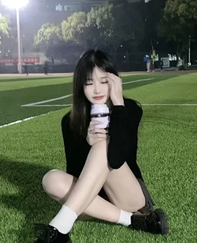 甜美学妹的粉嫩小B够嫩够鲜