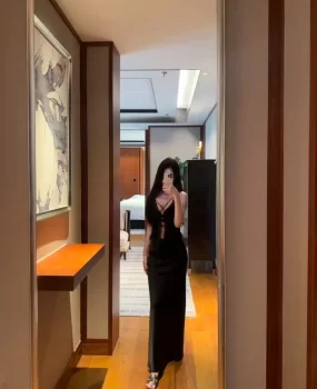 浦东丰满性感迷人少女