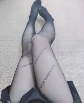 丰满黑丝D罩杯年轻小姐姐