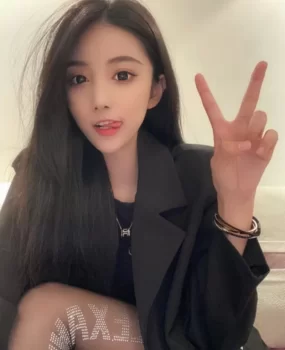 重庆极品首开，气质女神，粉嫩多汁，很乖很配合！