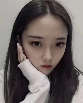 微乳小姐姐，特别骚